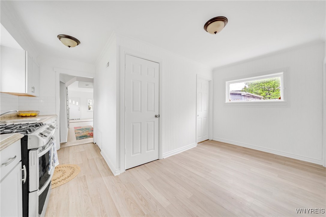 29 Alpine Place, Cheektowaga, New York image 12