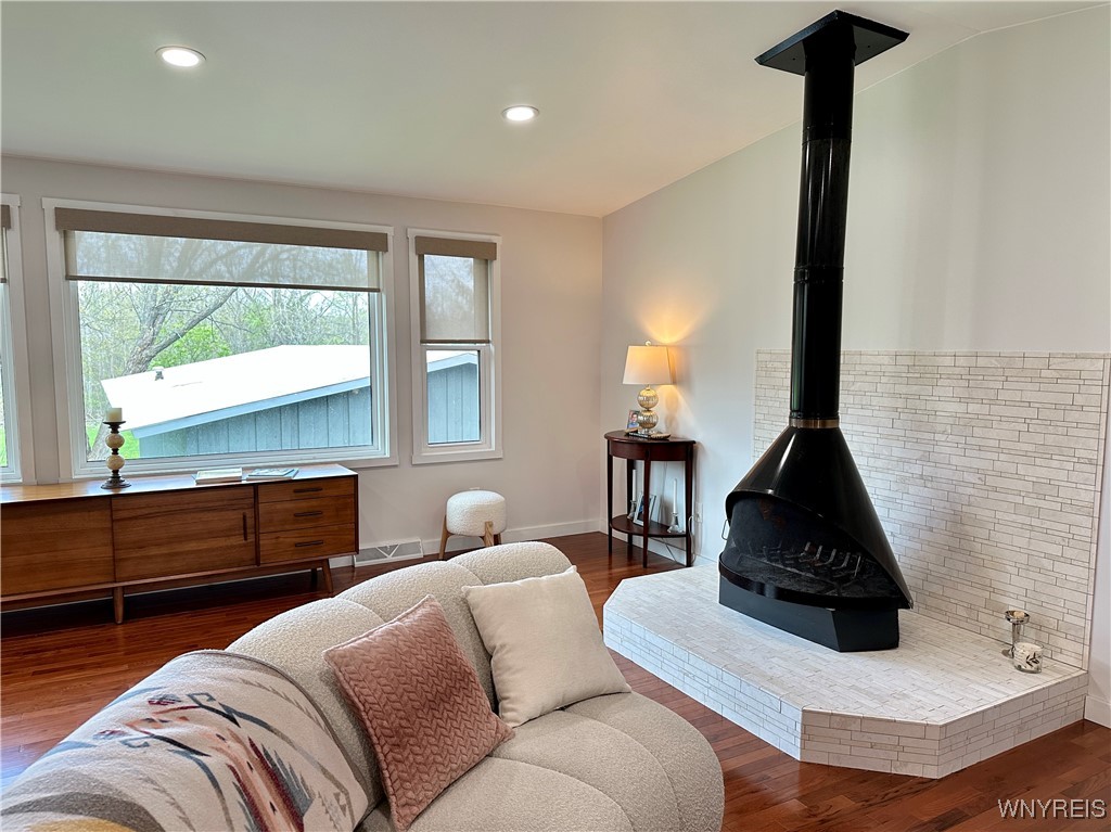 128 Old Glenwood Road, Aurora, New York image 20