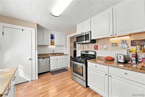 Tiny photo for 51 Harding Avenue, Tonawanda, NY 14217 (MLS # B1721367)