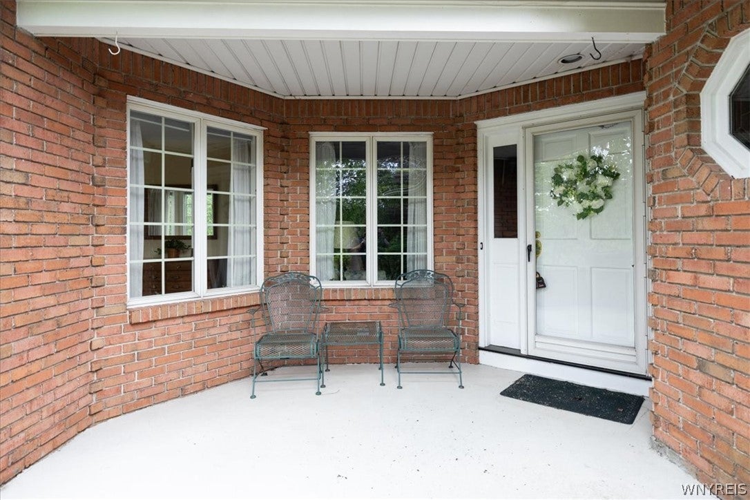 30 Hampton Hill Drive