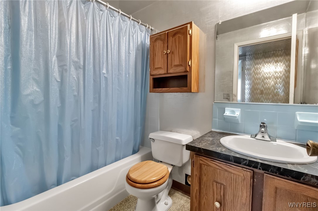32 Pebble Creek Drive, Cheektowaga, New York image 20