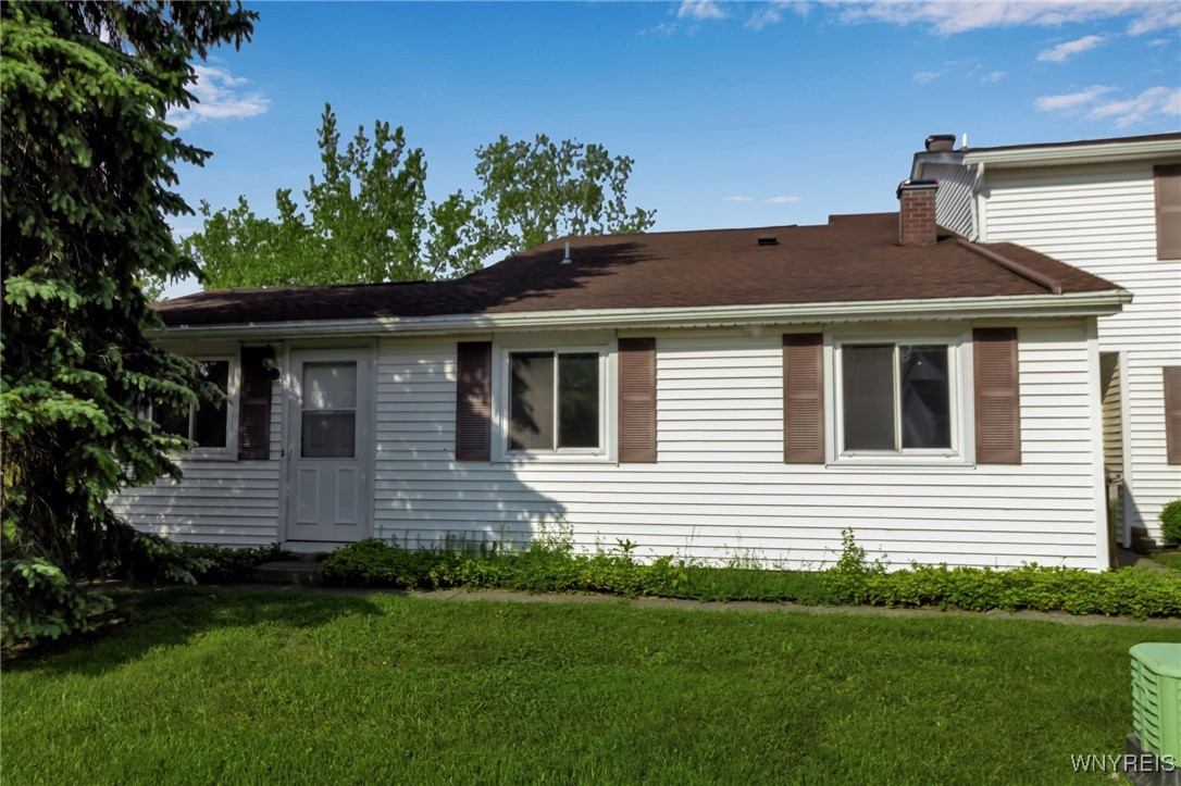 32 Pebble Creek Drive, Cheektowaga, New York image 1
