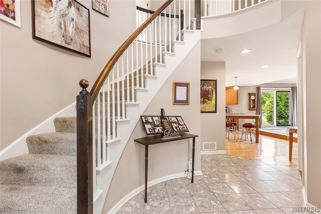 7 Opal Court