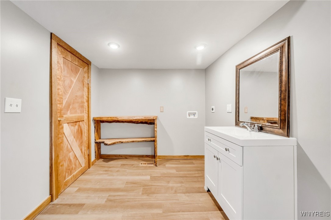 Yates, New York 14098, United States, 3 Bedrooms Bedrooms, ,2 BathroomsBathrooms,Residential,Active,167176