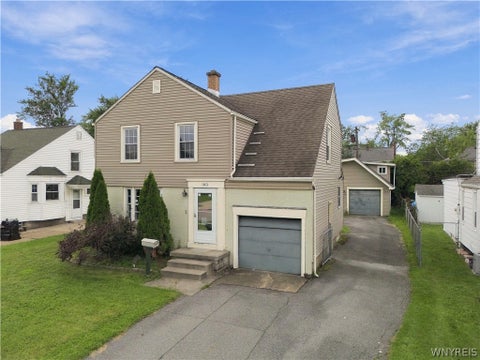 Homes For Sale - 100 Fairbanks Avenue<br/> Tonawanda, NY 14223