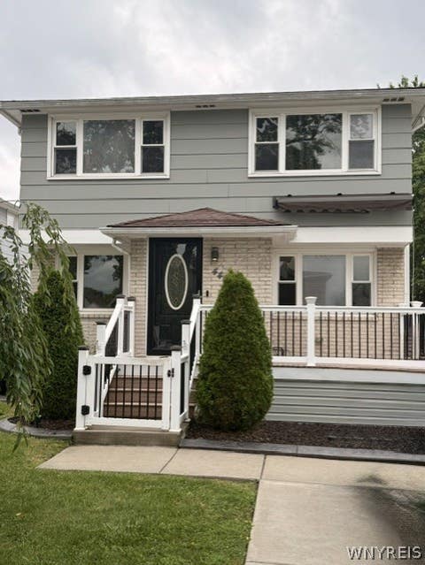 Photo of 440 University Avenue [Lower Unit] AVE, Tonawanda, NY 14223 (MLS # B1710272)