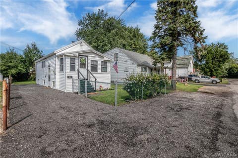 Tiny photo for 3032 Petroleum St Street, Niagara, NY 14305 (MLS # B1708838)