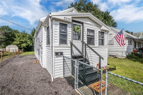 Tiny photo for 3032 Petroleum St Street, Niagara, NY 14305 (MLS # B1708838)