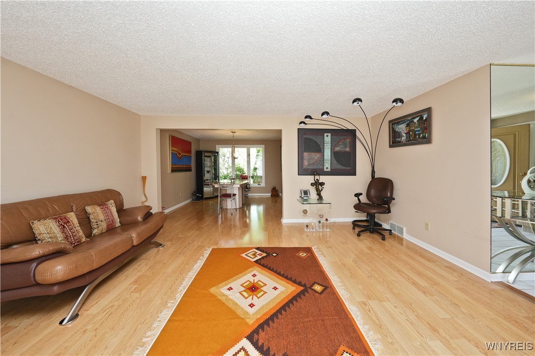 261 Rambling Road