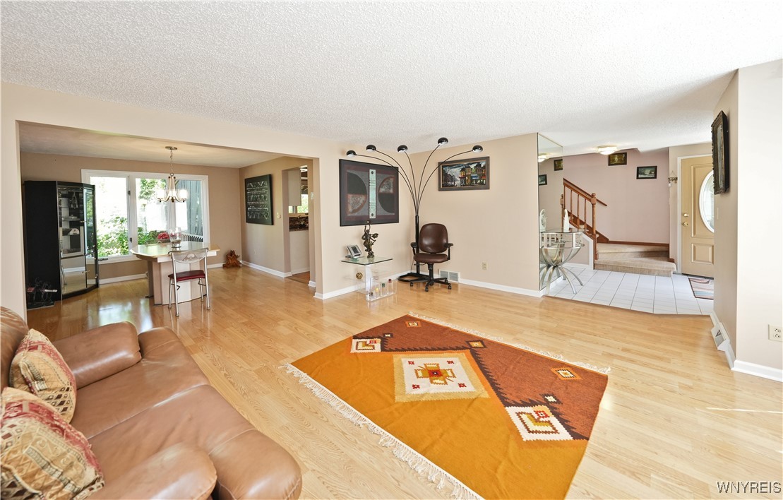 261 Rambling Road