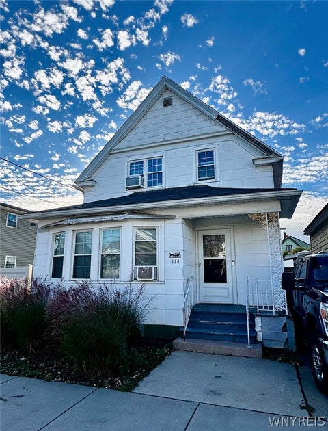 Photo of 114 Cable Street #Upper Rear, Buffalo, NY 14206 (MLS # B1724223)