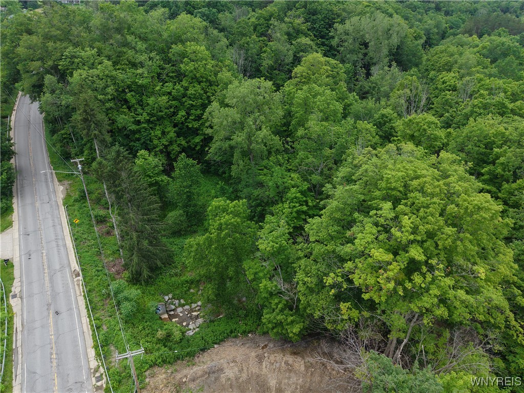 8762 Lower East Hill Road