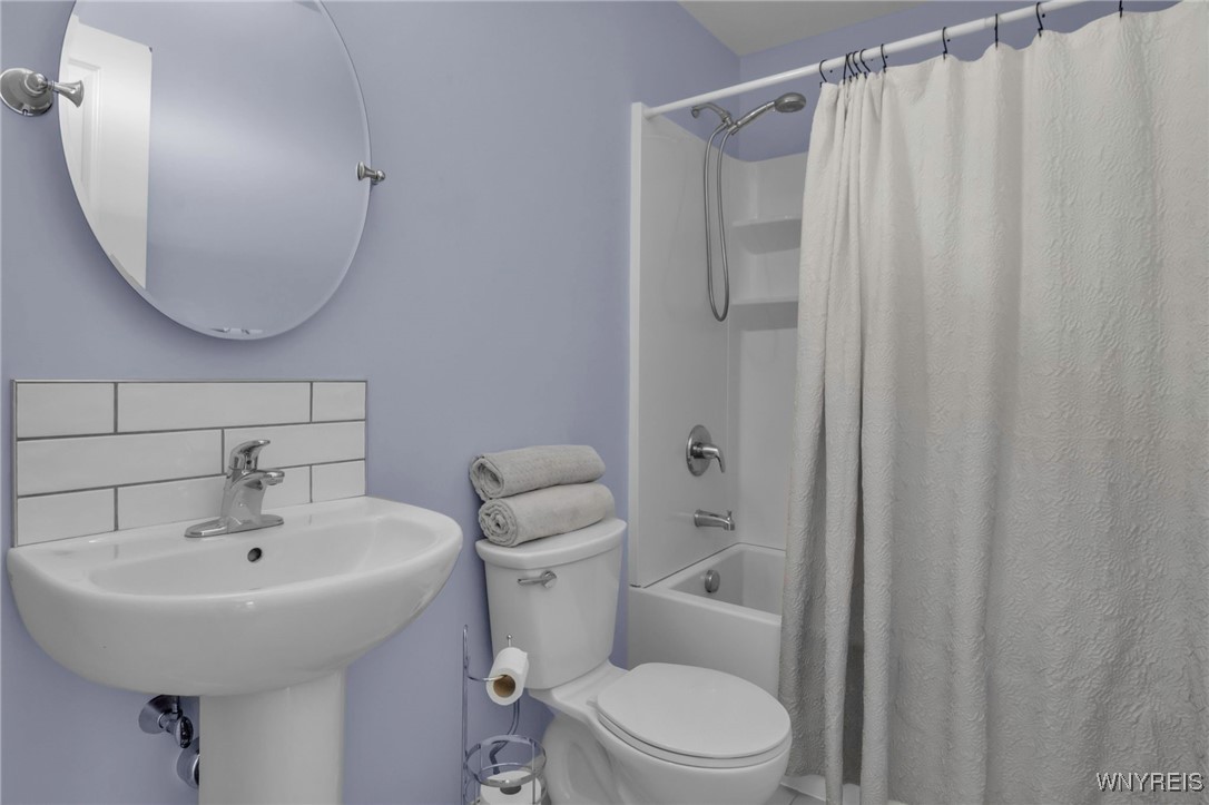 25 Aurora Mills Drive, Aurora, New York image 35