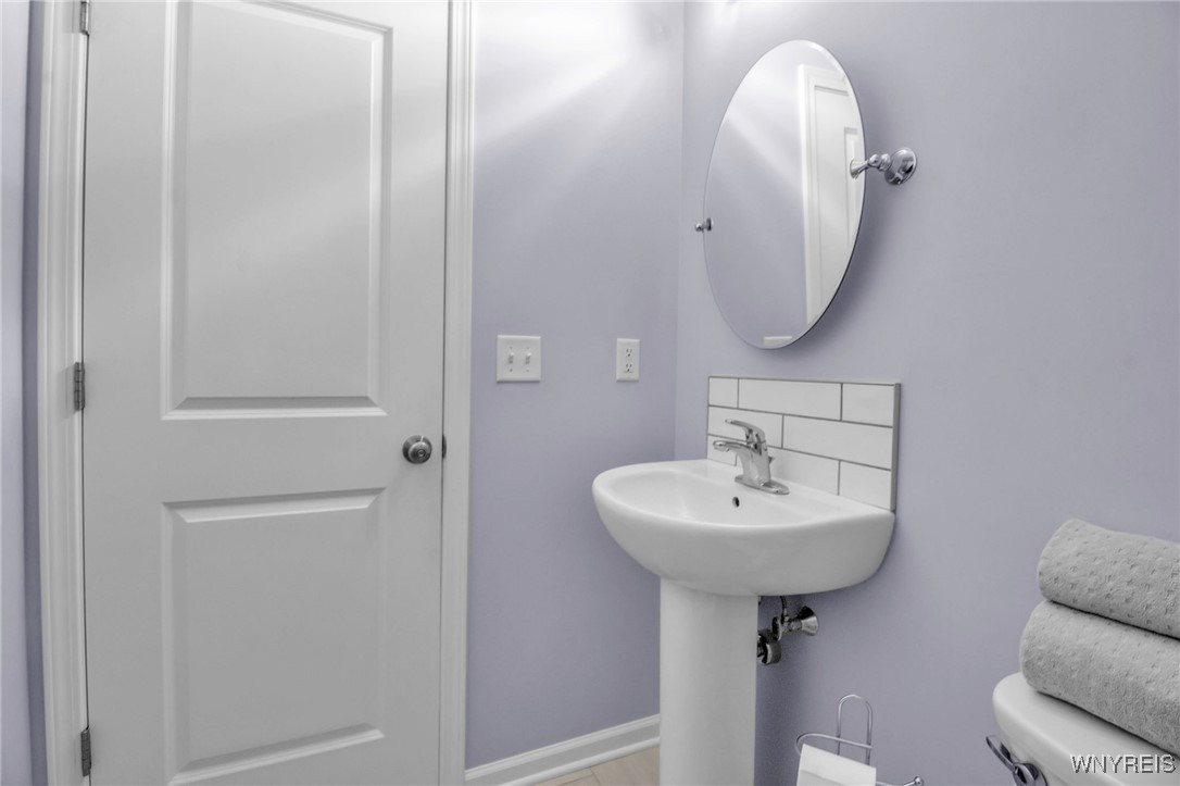25 Aurora Mills Drive, Aurora, New York image 34