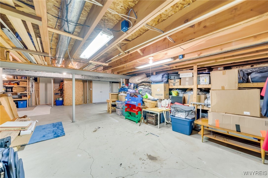 6157 Walnut Creek Court, Clarence, New York image 39