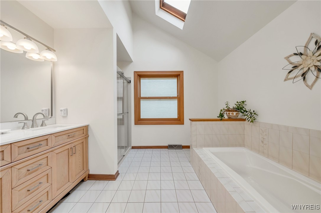 6157 Walnut Creek Court, Clarence, New York image 22