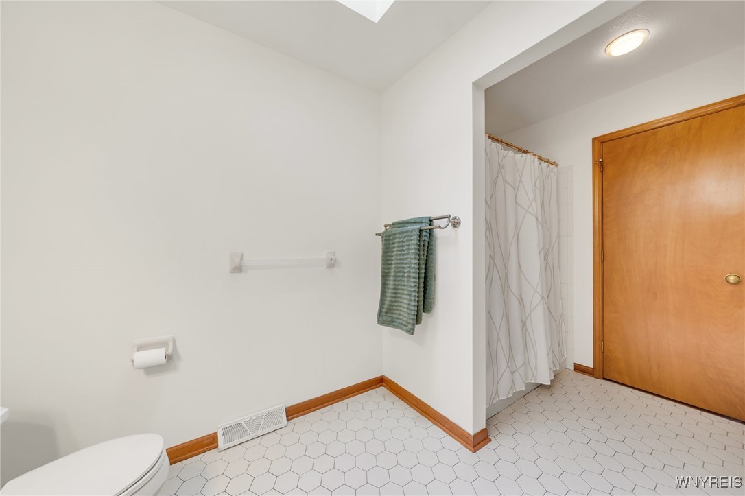 6157 Walnut Creek Court, Clarence, New York image 30