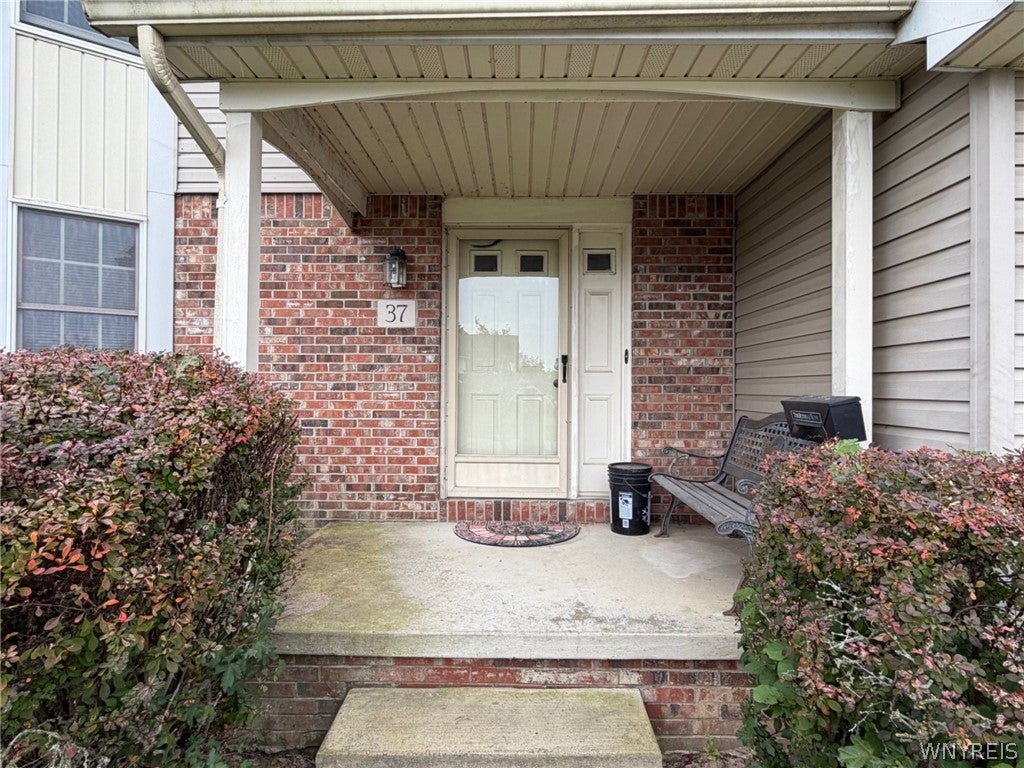 37 Running Brook Drive