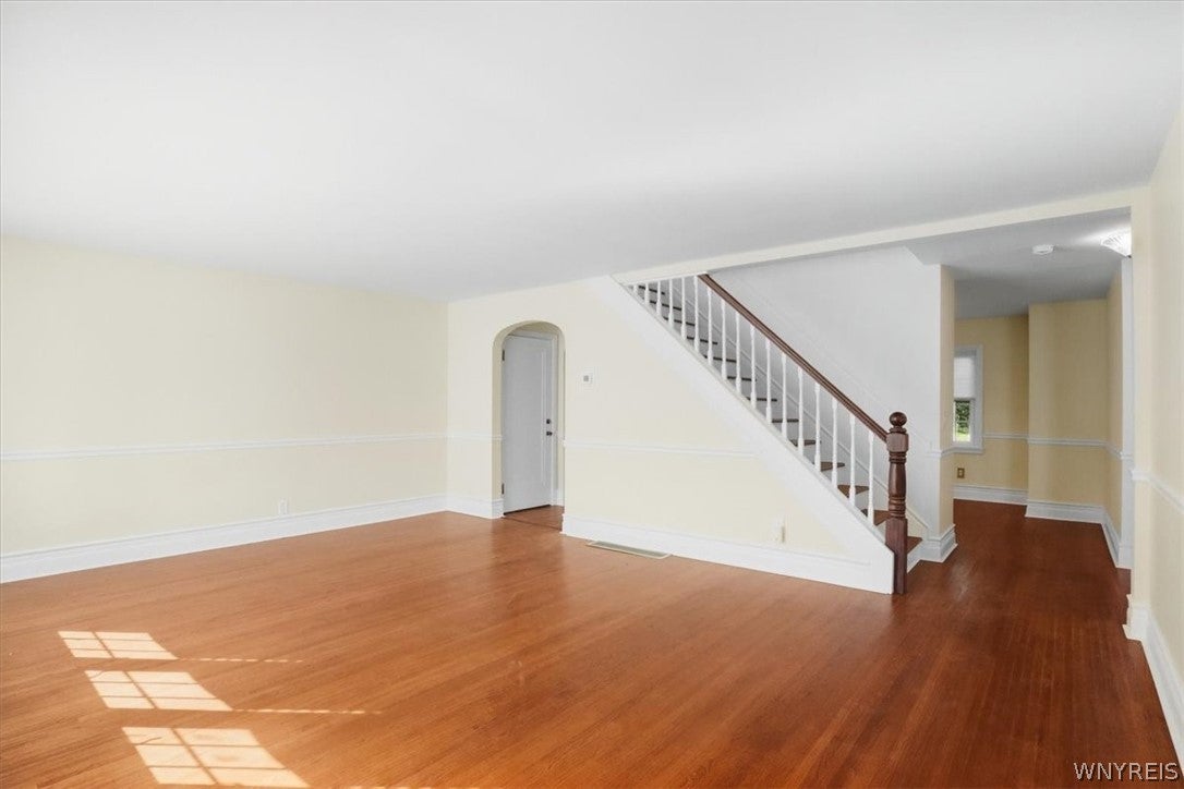 87 Lamarck Drive