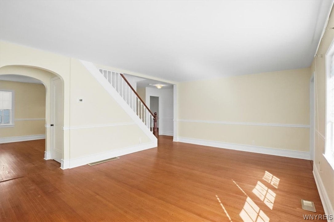 87 Lamarck Drive