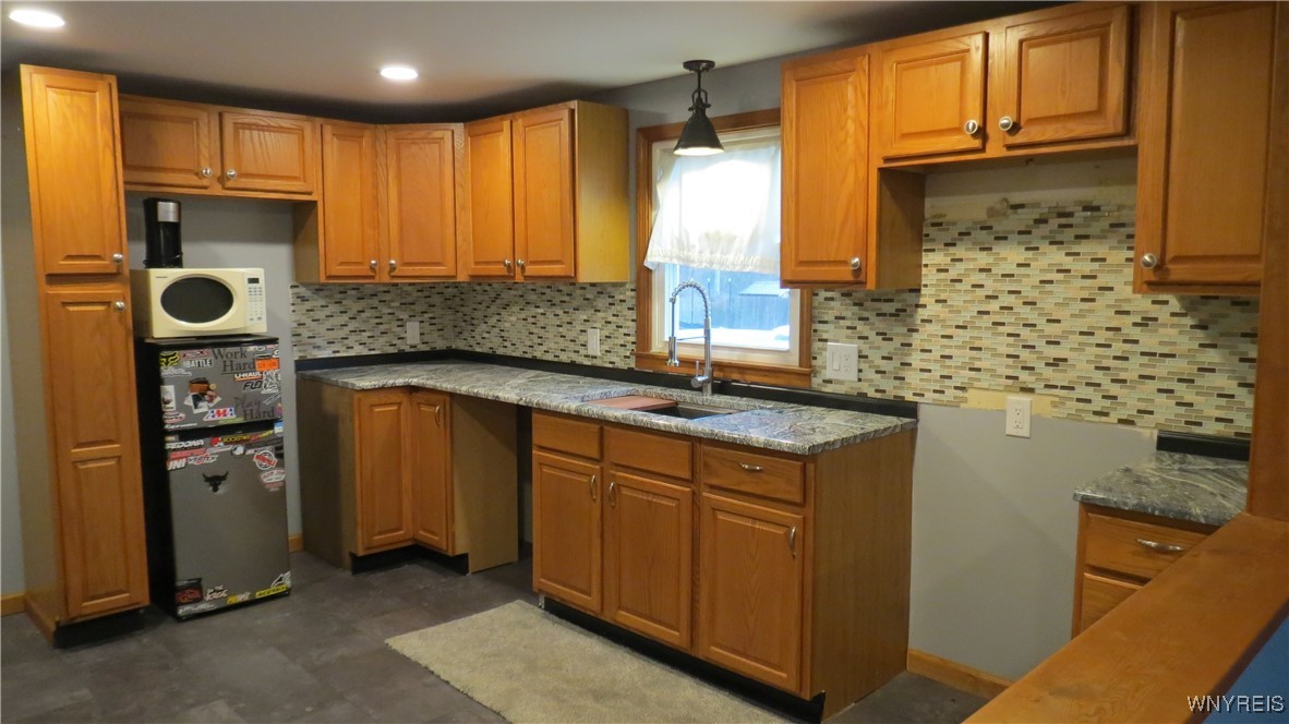 2568 Sunset Drive, Eden, New York image 18