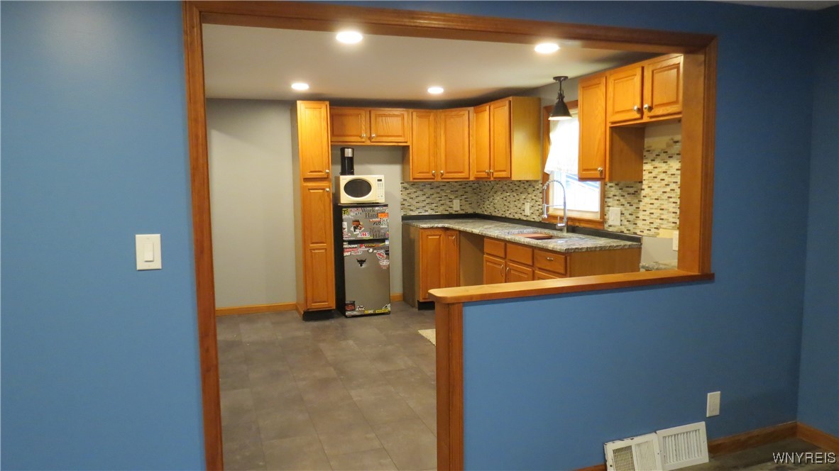 2568 Sunset Drive, Eden, New York image 17