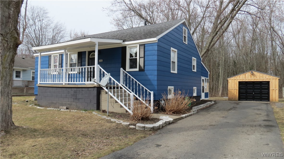 2568 Sunset Drive, Eden, New York image 1