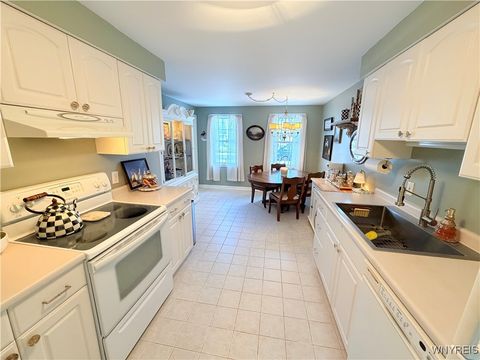 Tiny photo for 58 Kenton Place, Hamburg, NY 14075 (MLS # B1655238)