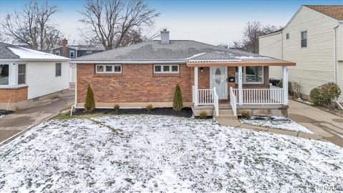 Homes For Sale - 186 Oakvale Boulevard<br/> Tonawanda, NY 14223