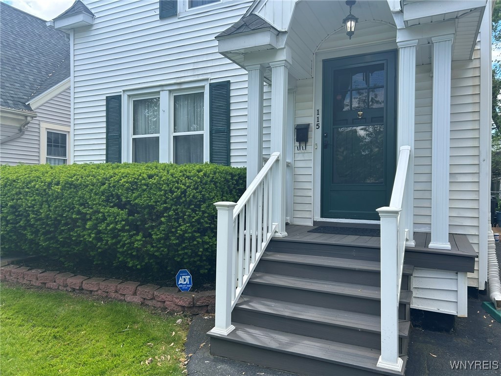 115 Nassau Avenue, Tonawanda, New York image 2