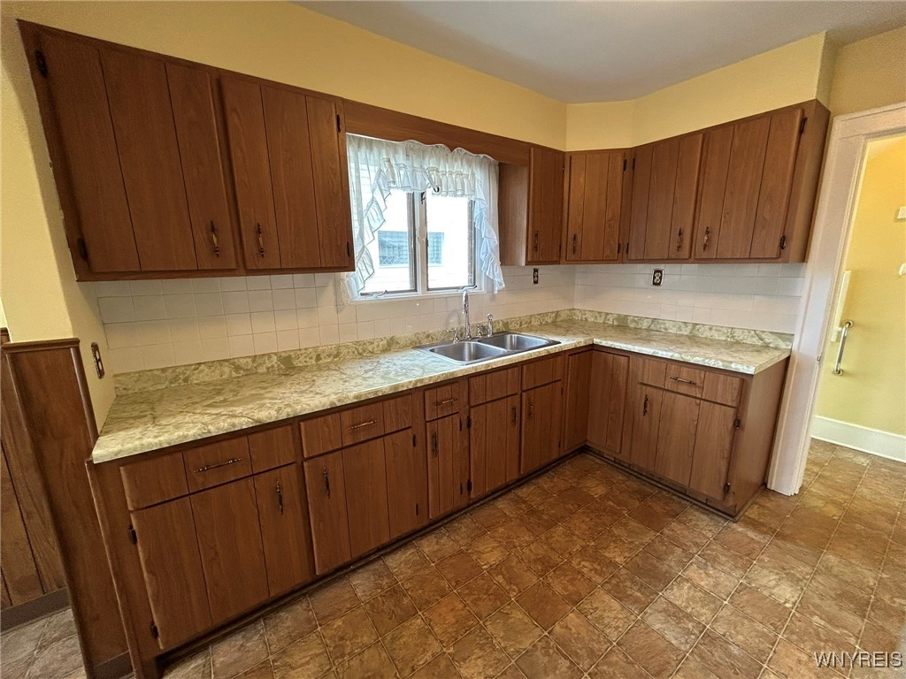 115 Nassau Avenue, Tonawanda, New York image 10