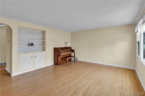 Tiny photo for 258 Dexter TER, Tonawanda, NY 14150 (MLS # B1684644)