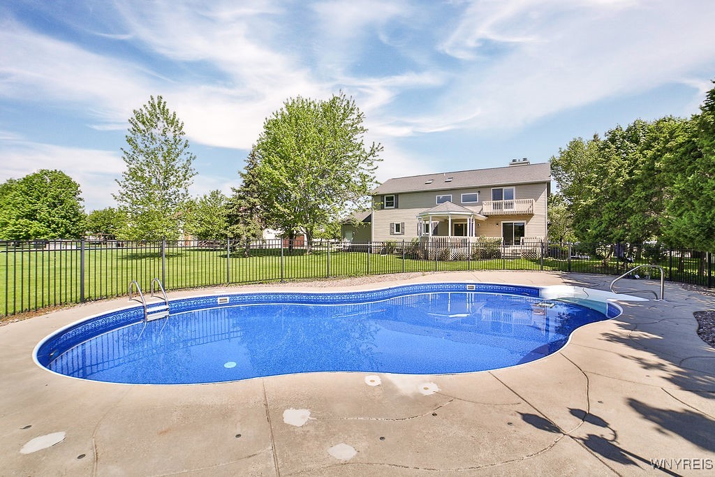30 River Oaks Drive, Grand Island, New York image 36