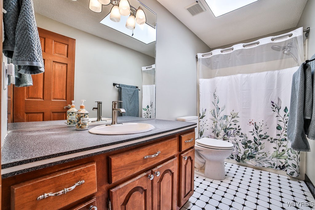 30 River Oaks Drive, Grand Island, New York image 27