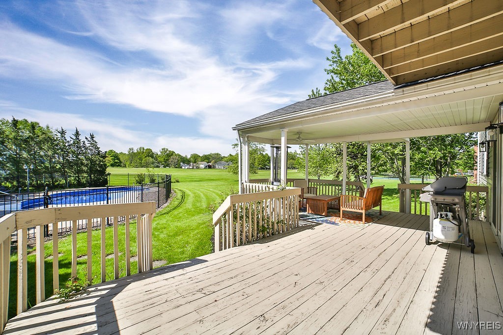 30 River Oaks Drive, Grand Island, New York image 33