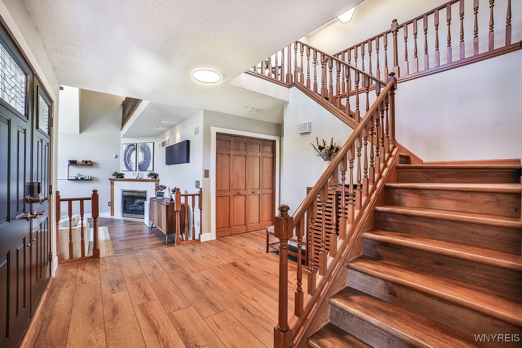30 River Oaks Drive, Grand Island, New York image 6