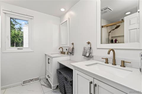 Tiny photo for 60 Fennec Lane, Amherst, NY 14051 (MLS # B1702402)