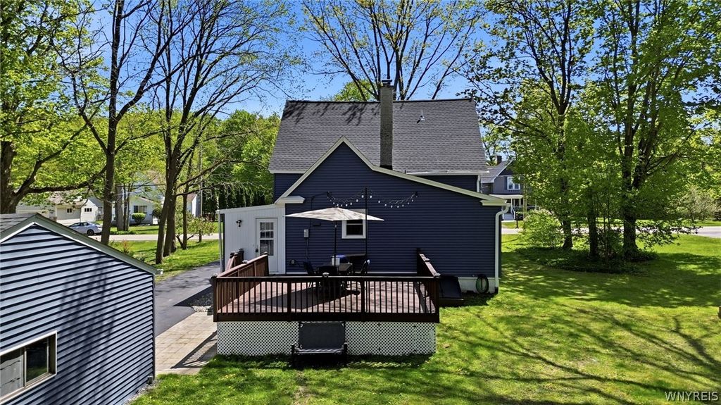 Photo of 6618 Versailles Road, Hamburg, NY 14085 (MLS # B1678974)