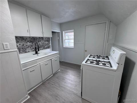 Tiny photo for 26 York Street #2, Buffalo, NY 14213 (MLS # B1709182)