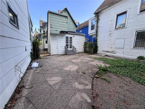 Tiny photo for 26 York Street #2, Buffalo, NY 14213 (MLS # B1709182)