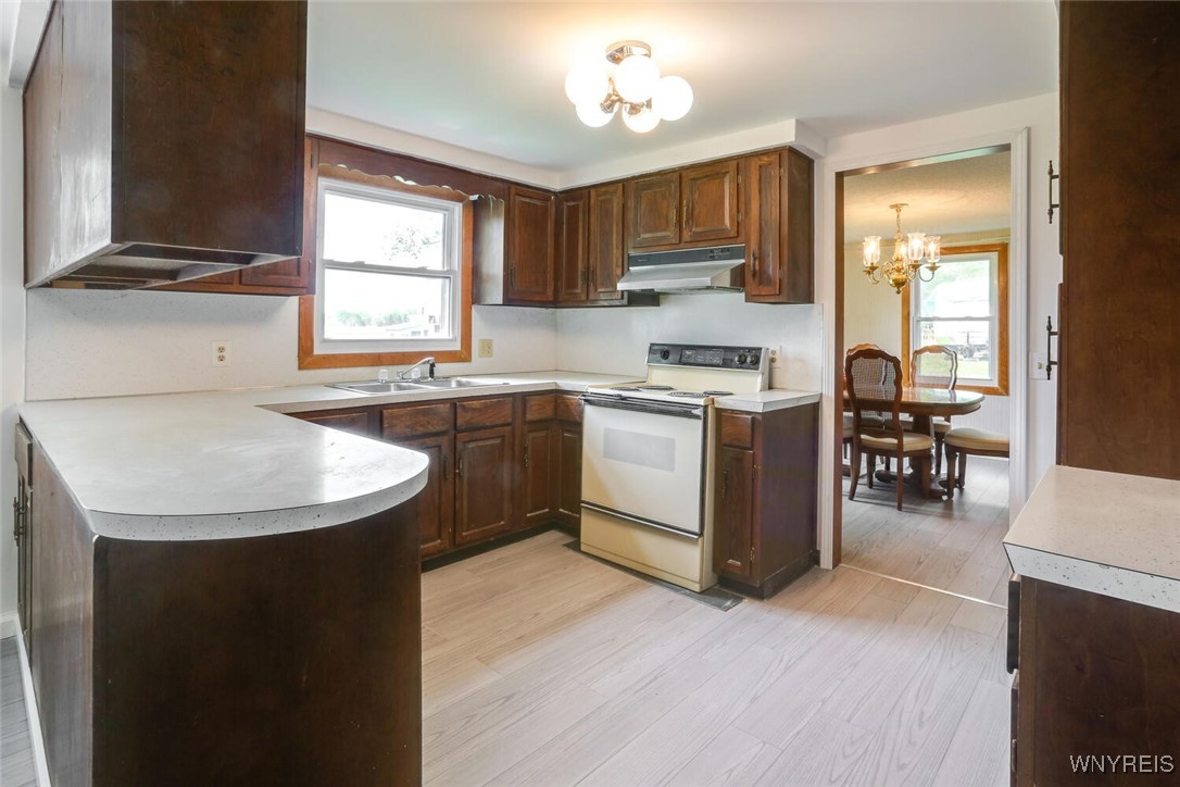 3631 Bonnie Lane, Hamburg, New York image 7