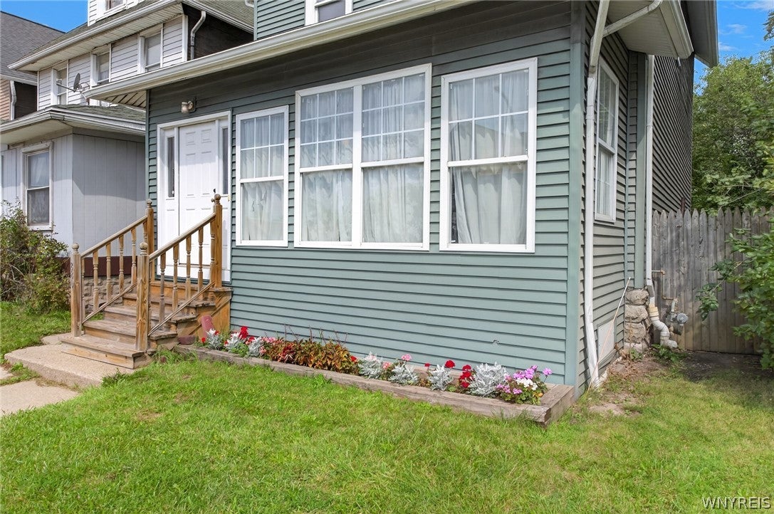 880 Hertel Avenue