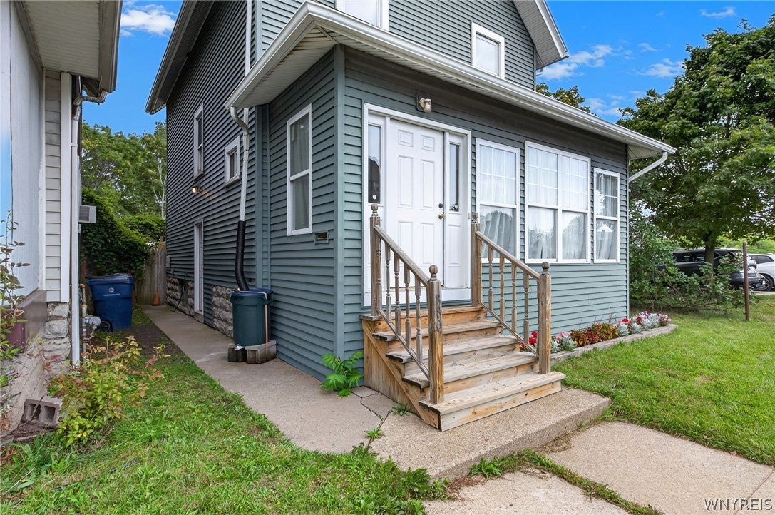 880 Hertel Avenue