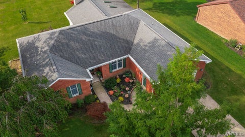 Tiny photo for 42 Trails End, Grand Island, NY 14072 (MLS # B1712910)