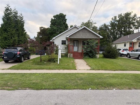 Homes For Sale - 98 Fox Street<br/> Buffalo, NY 14212