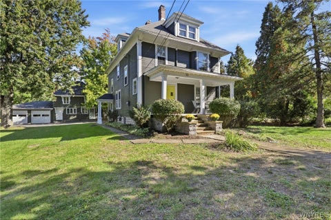 Photo of 94 S Forest Road, Amherst, NY 14221 (MLS # B1720459)