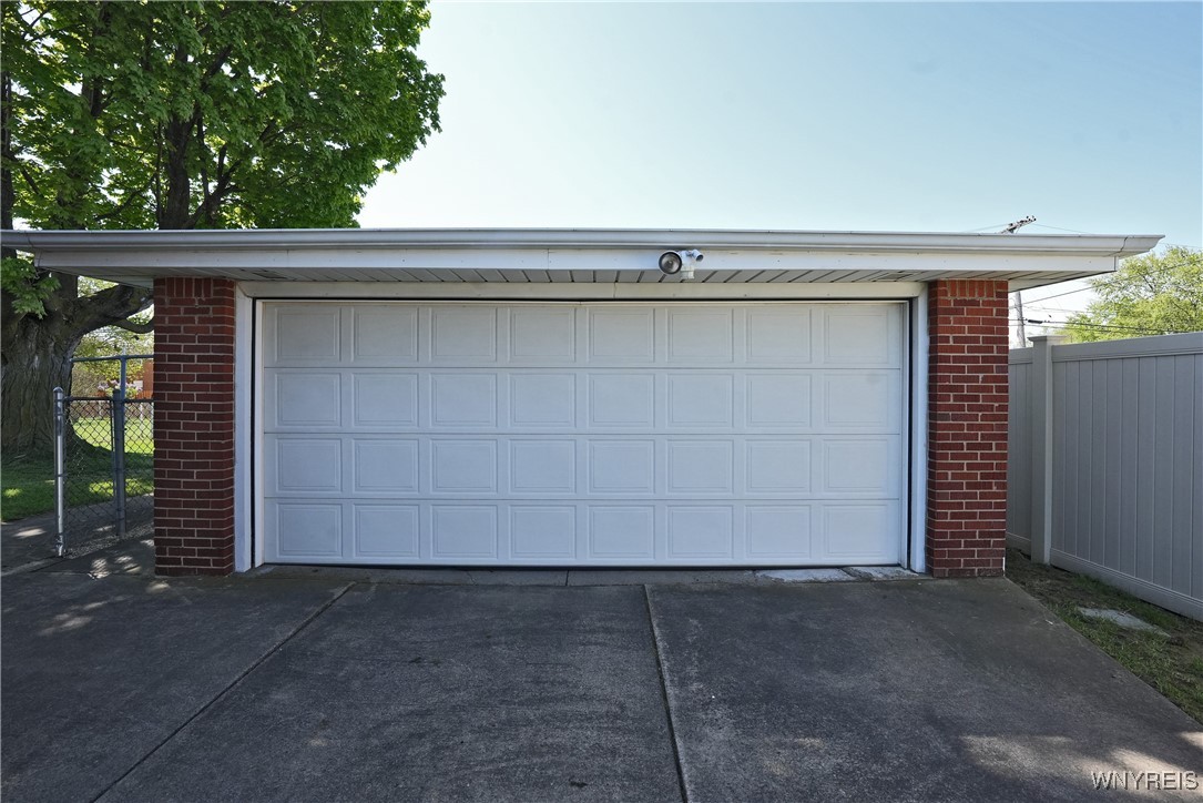41 Della Drive, Lackawanna, New York image 34