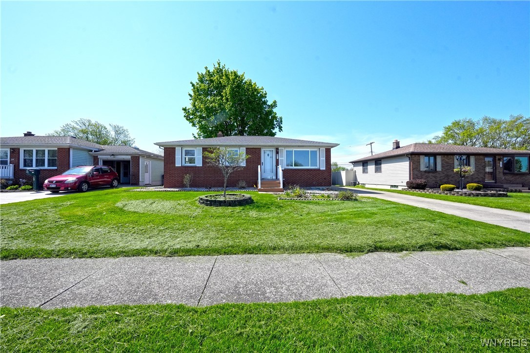 41 Della Drive, Lackawanna, New York image 36
