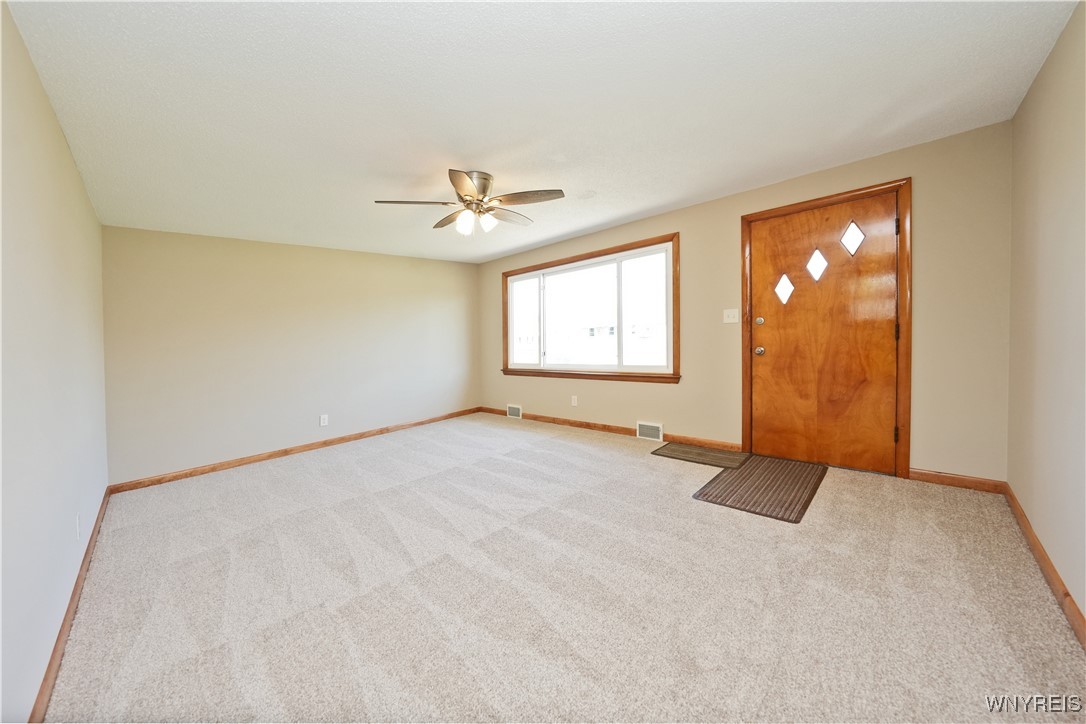 41 Della Drive, Lackawanna, New York image 2