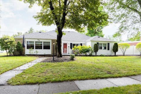 Homes For Sale - 420 Brantwood Road<br/> Amherst, NY 14226